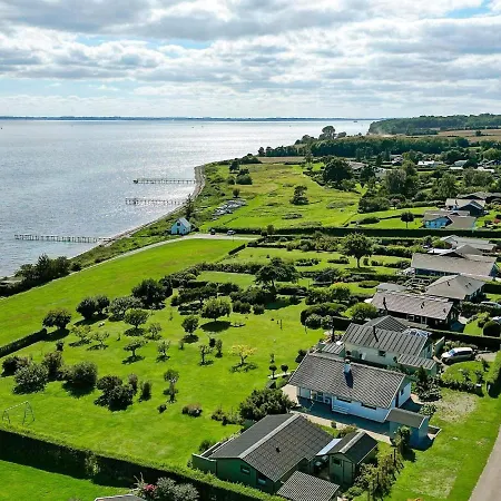 Hébergement de vacances 6 Person In *