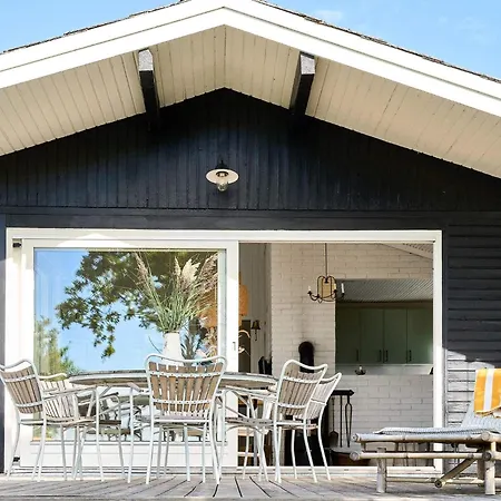 6 Person In * Fåborg